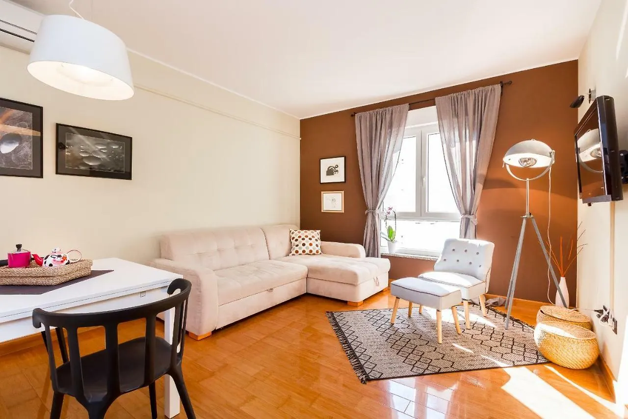 City Stylish Apartment プーラ