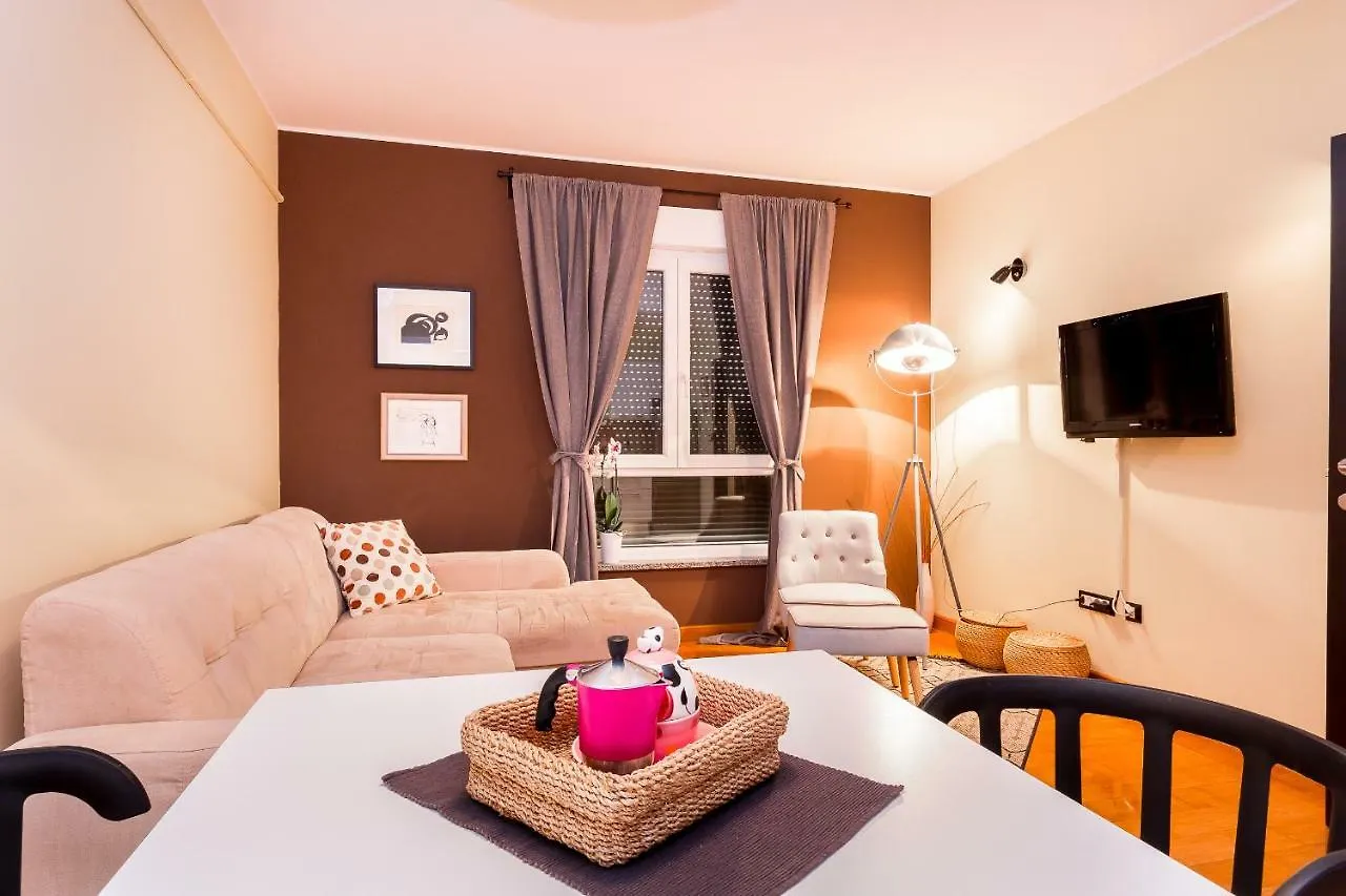 City Stylish Apartment プーラ